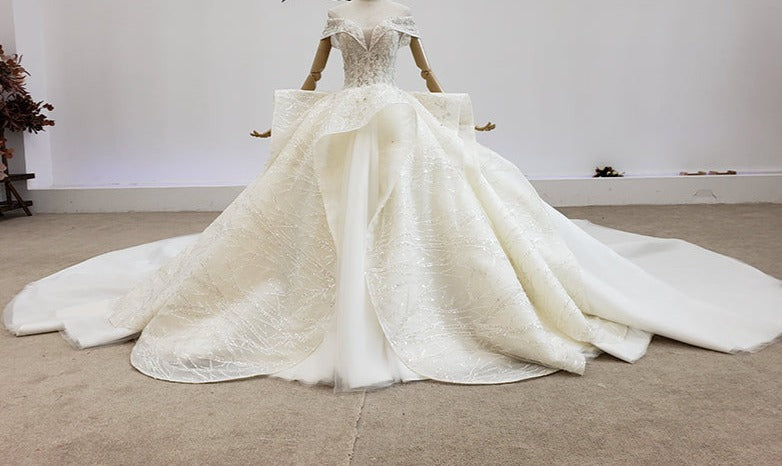 Custom Hand Made Lace Beading New Design Wedding Dress - Image 4
