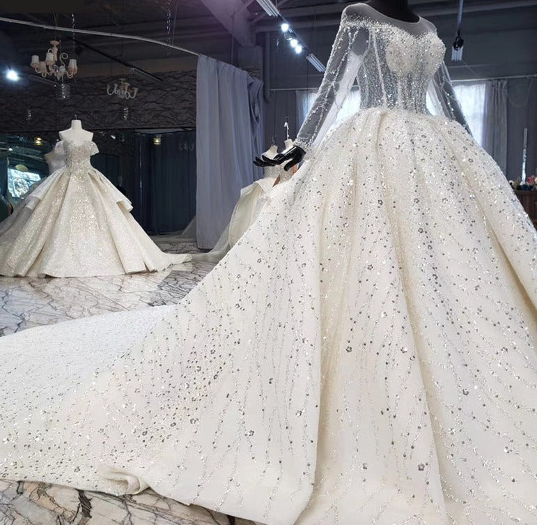 Elegant Long Sleeve Beading Crystal Ball Gown Luxury Wedding Dress