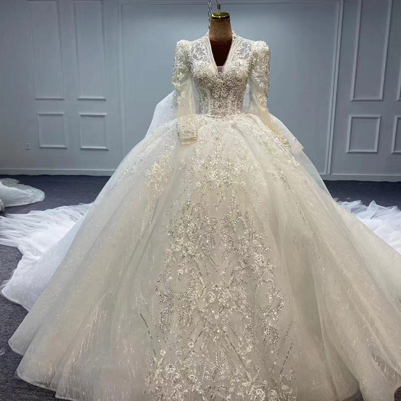 Long-Sleeved V-Neck Long Tail Beaded Luxury Tulle Heavy Wedding Dress