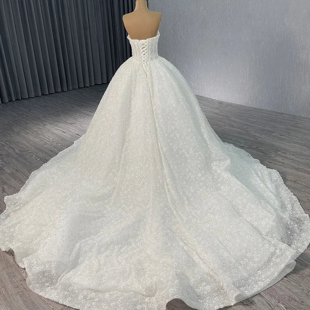 Elegant Long Ball Gown Sweetheart Sleeveless Sequined Tulle Lace Wedding Dresses - Image 3
