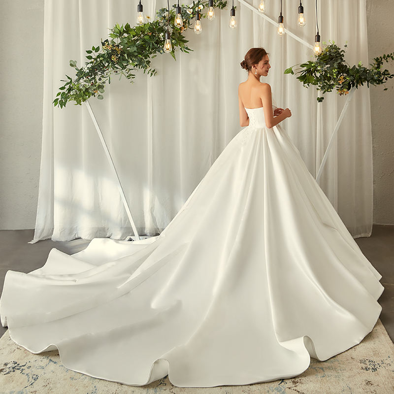 Modern Sweetheart Neck Sleeveless Cathedral Train Bow Ruffles Ball Gown Wedding Dresses For Bride - Image 6