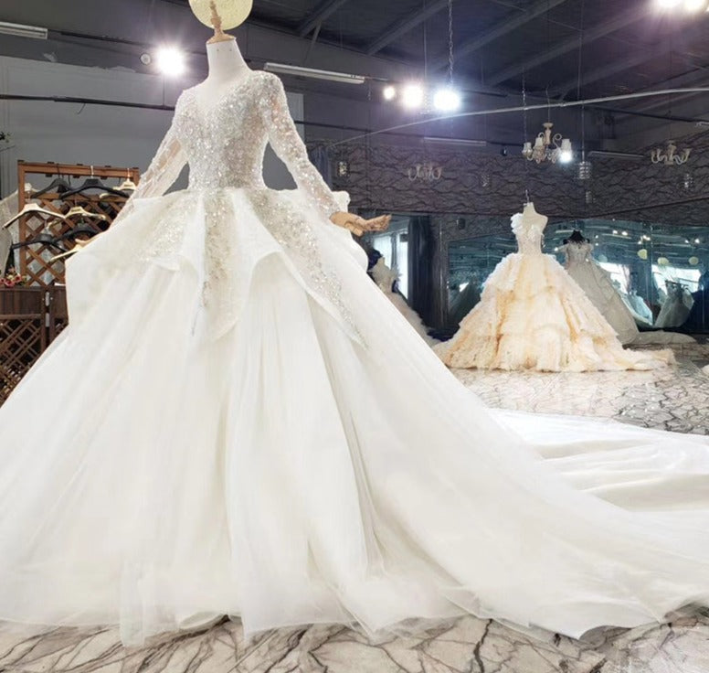 Modest Design Long Sleeve Luxury Ball Gown Big Train Wedding Dress