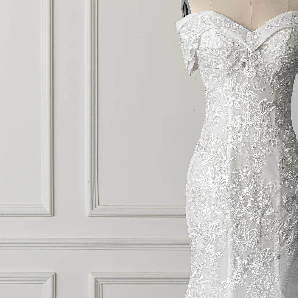 Elegant Lace Sweetheart Bridal Women's Wedding Gowns Dresses With Tail - Image 6