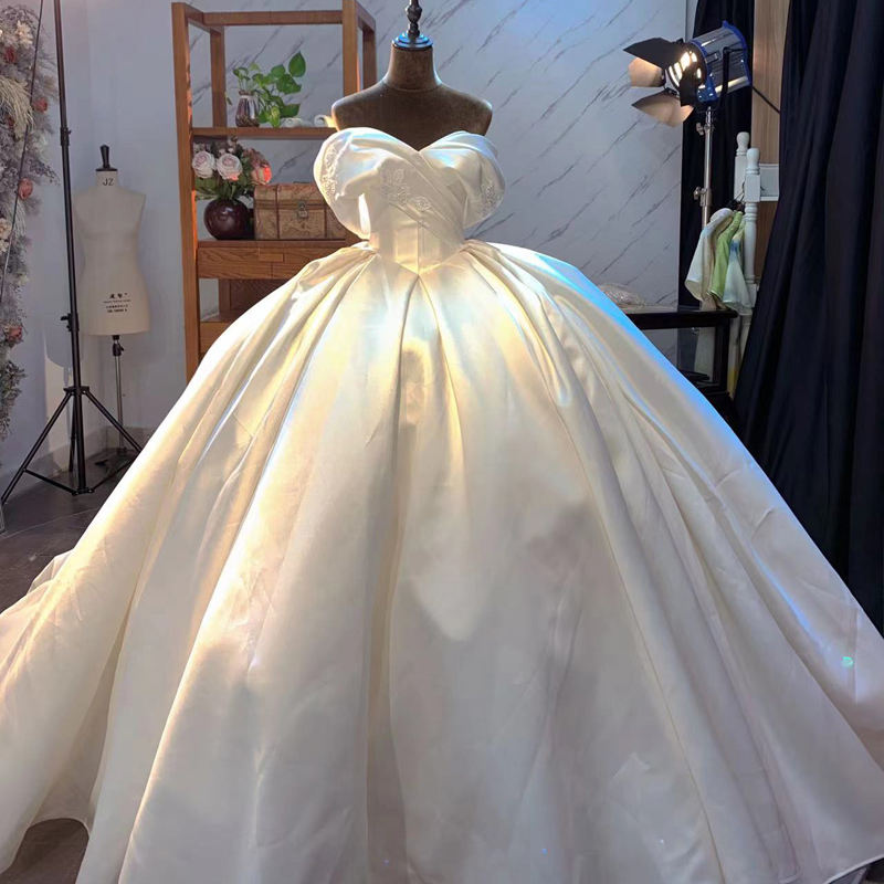 Luxury New Design Off Shoulder Sleeveless Formal Wedding Dress