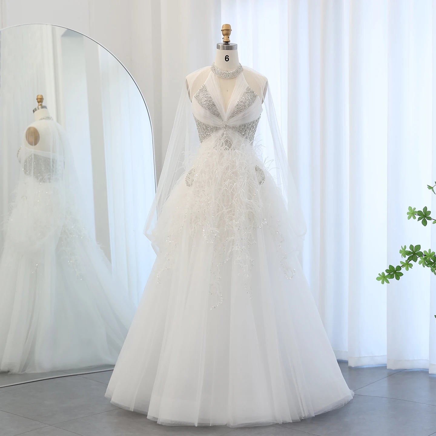 Luxury Feathers Ball Gown White Evening Dresses with Cape Sleeves for Wedding Party Dresses