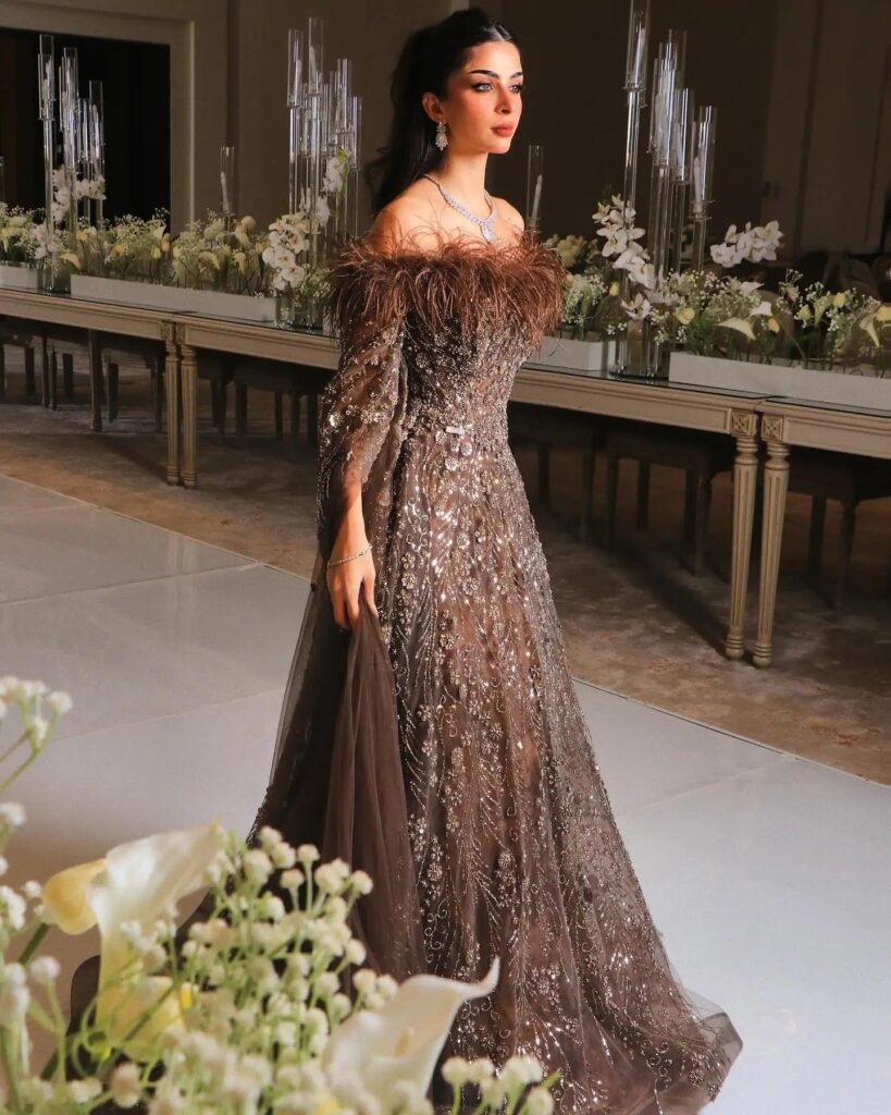 Elegant Off Shoulder Luxury Feathers Brown Evening Dress with Cape Sleeves Navy Blue Women Wedding Party Gowns