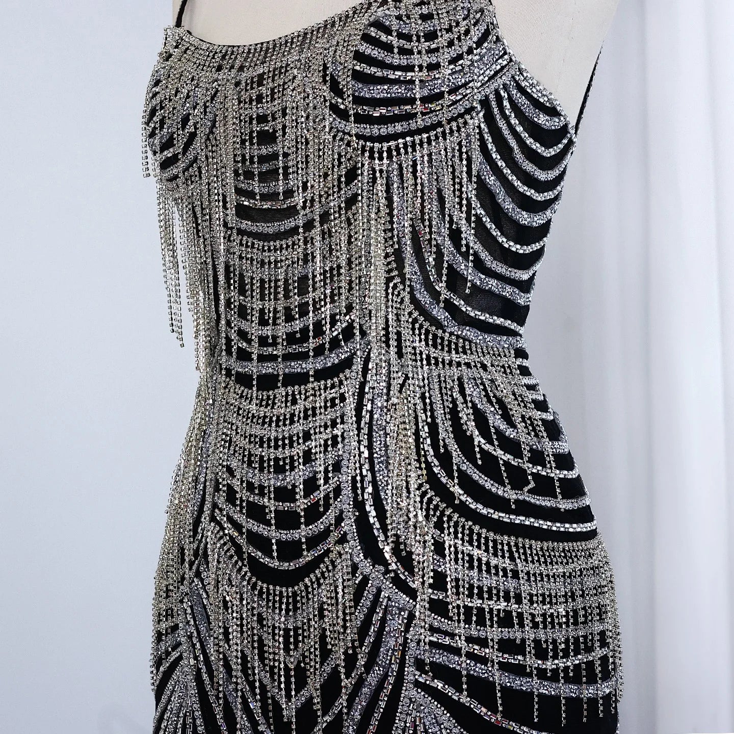 Luxury Crystal Tassel Mermaid Evening Dress with Spaghetti Straps Nude Pink Long Prom Party Gowns - Image 11