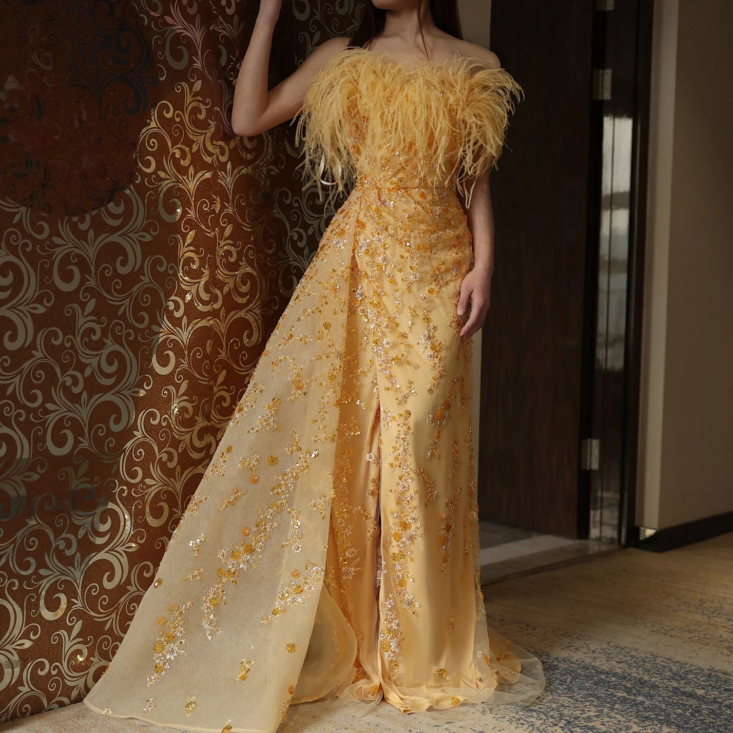 Luxury Feather Yellow Gold Evening Dress with Overskirt Slit Elegant Strapless Women Wedding Prom Party Gowns - Image 7
