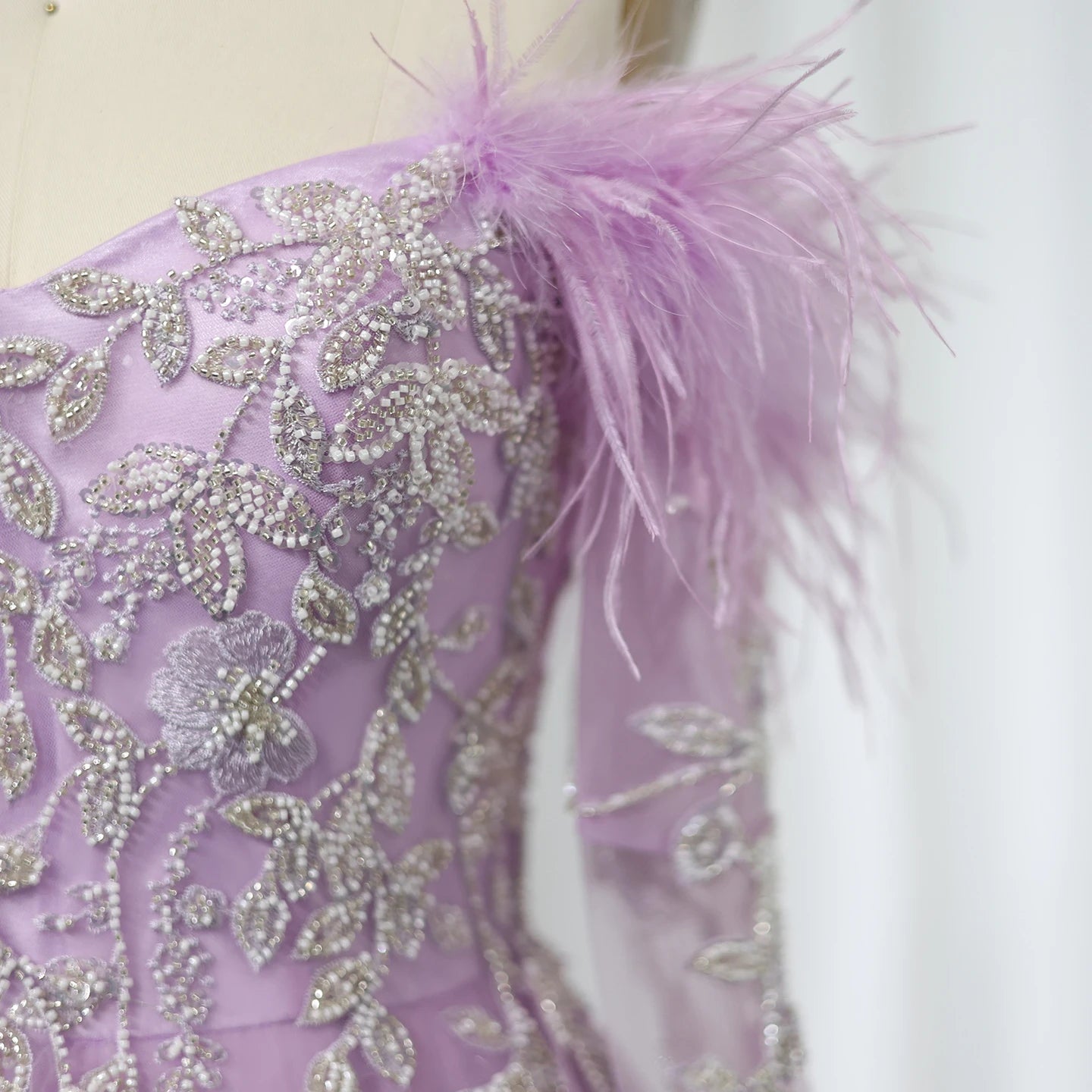 Luxury Feathers Gray Purple Evening Dress with Cape Sleeve Elegant Off Shoulder Lilac Wedding Party Gown - Image 8