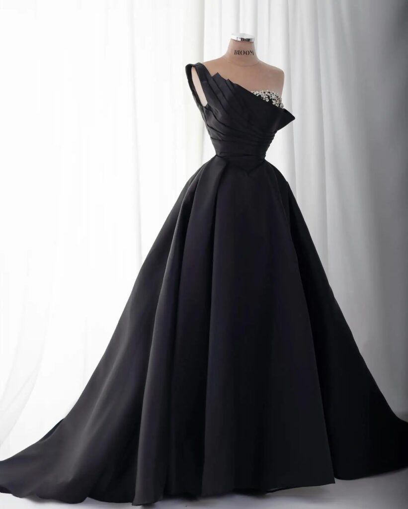 Elegant Black Satin Crystal One Shoulder Evening Dress with Sleeve for Women Long Formal Party Gown