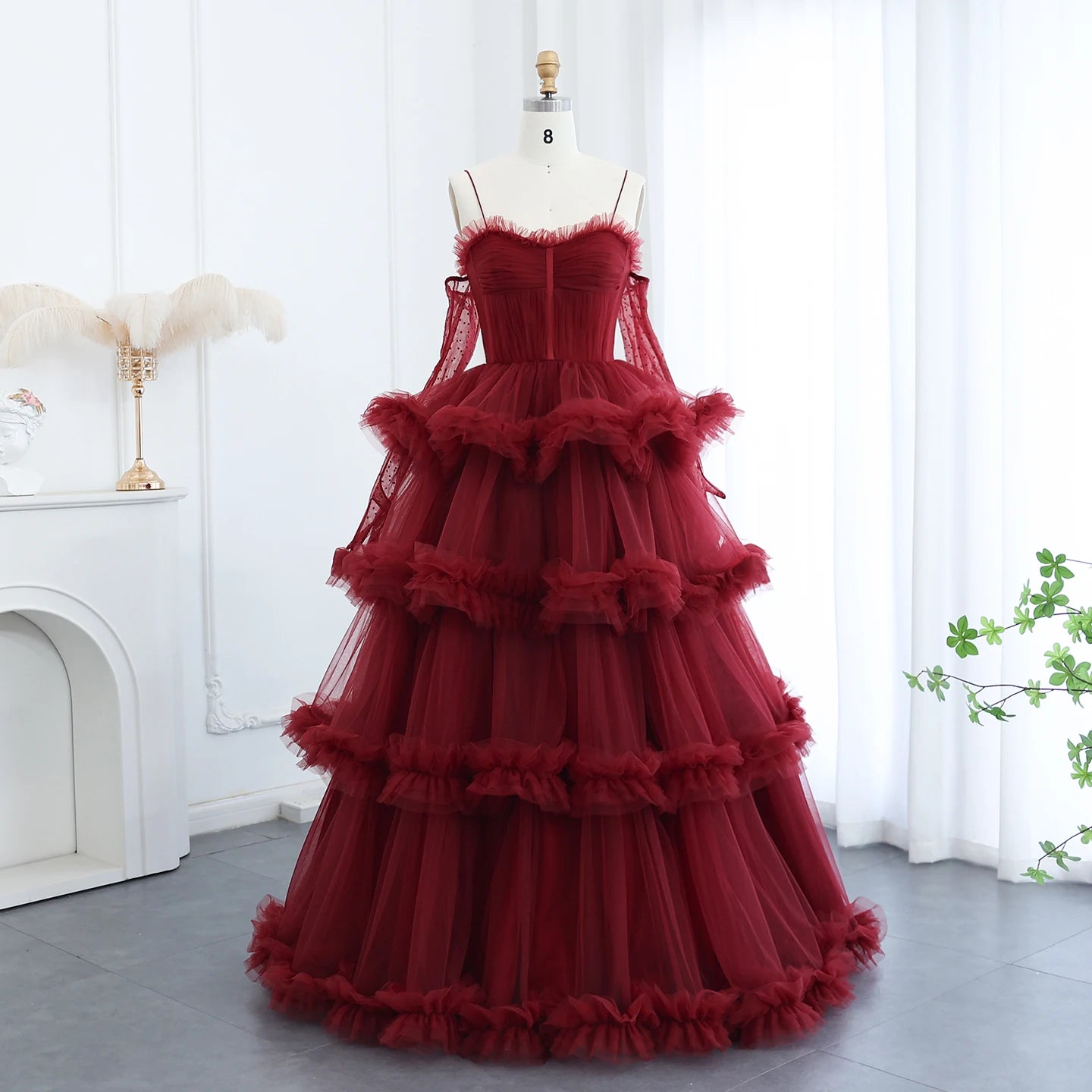 Burgundy Tulle Tiered Ruffles Evening Dresses with Gloves Spaghetti Straps Wedding Party Gowns - Image 3