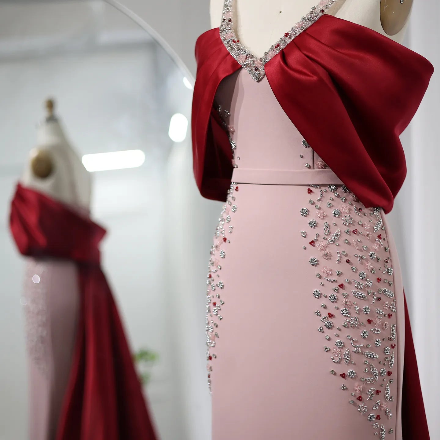 Luxury Pink Burgundy Mermaid Evening Dress with Cape for Women Wedding Party - Image 4