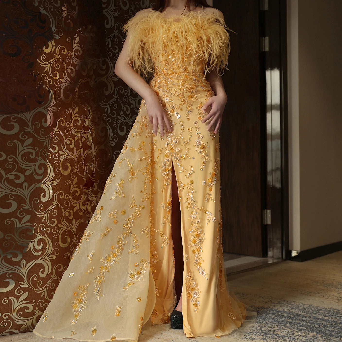 Luxury Feather Yellow Gold Evening Dress with Overskirt Slit Elegant Strapless Women Wedding Prom Party Gowns - Image 2