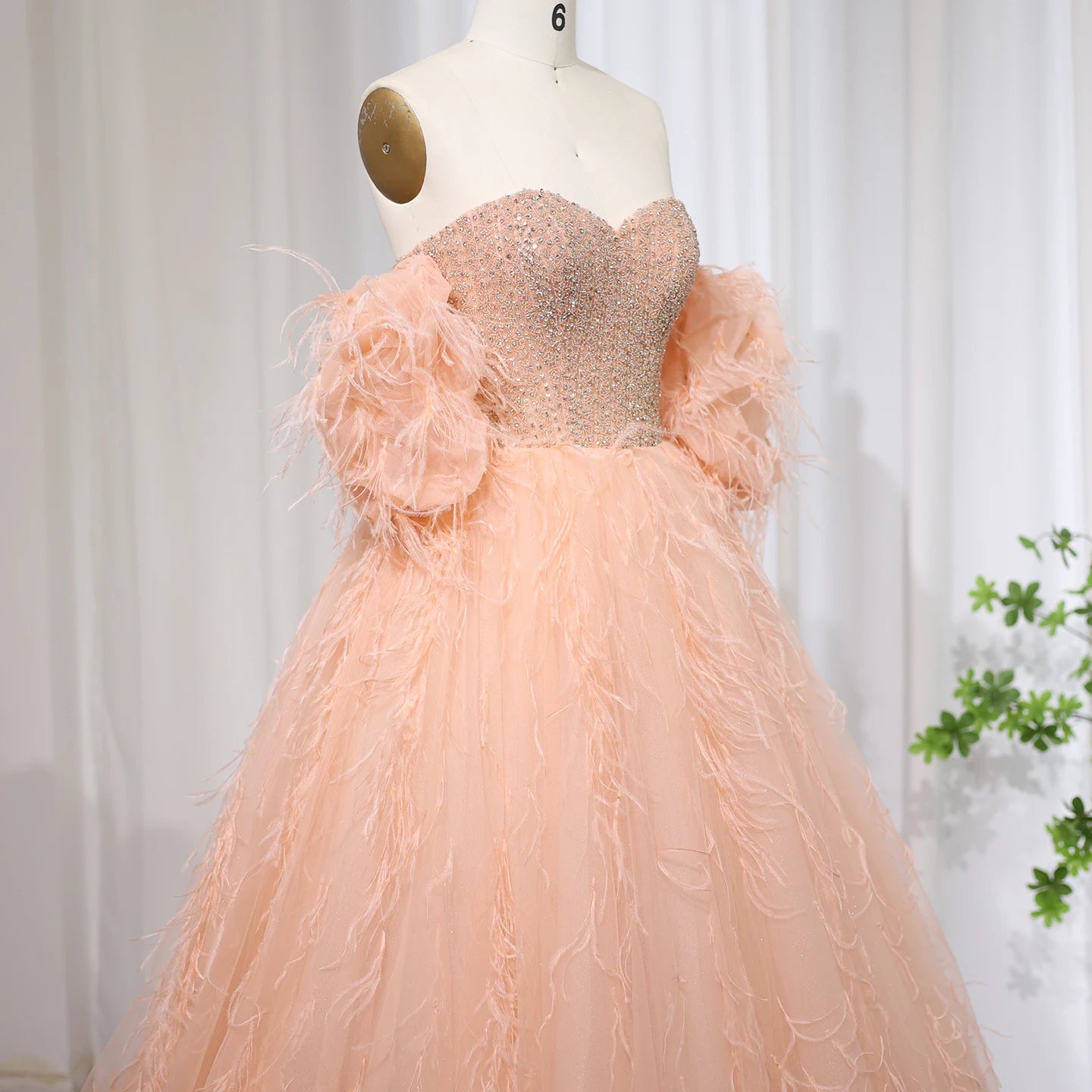 Luxury Feathers Ball Gown Coral Pink Evening Dress 2024 Birthday Party Gowns - Image 3
