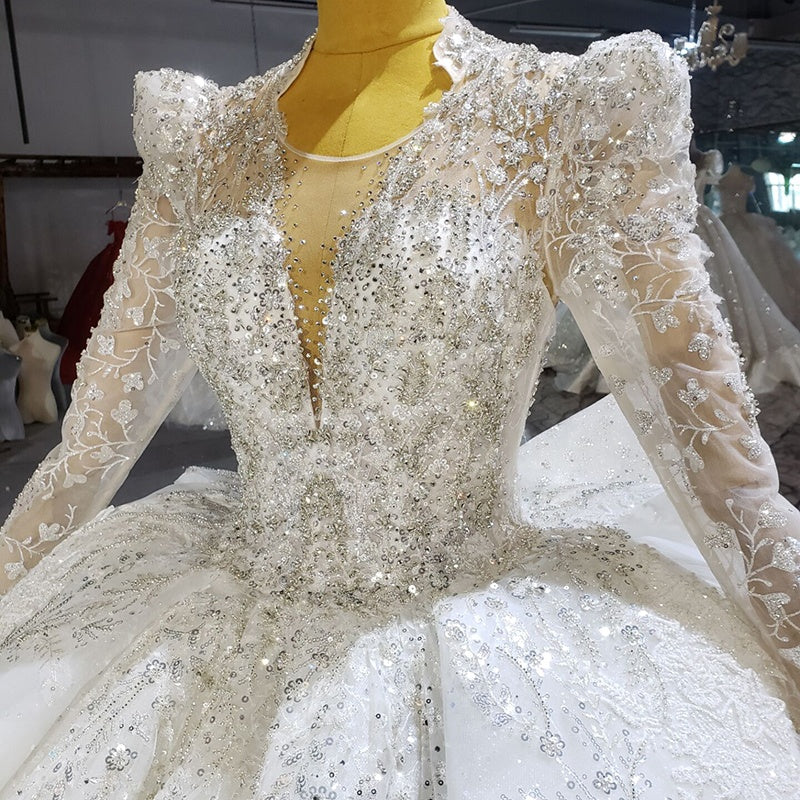 Latest Wedding Dress Design V Neck Lace Feather Sequin Beaded Ladies Bridal Wedding Dress - Image 3