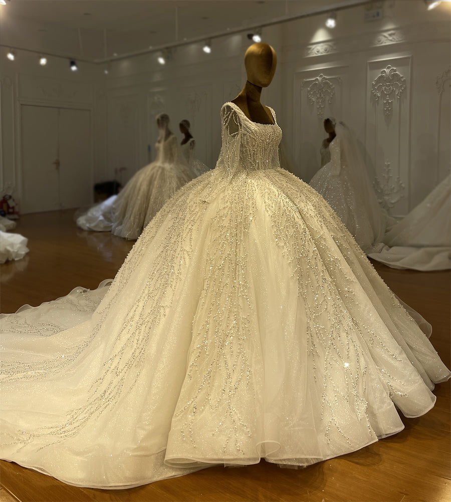 High Quality Lace long sleeves Bridal Wedding Ball Gown Dress - Image 3